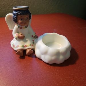 Angel tealight holder